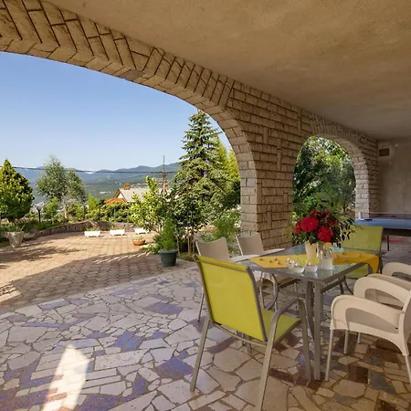 Apartment 3 Bedroom Lovely In Kastav